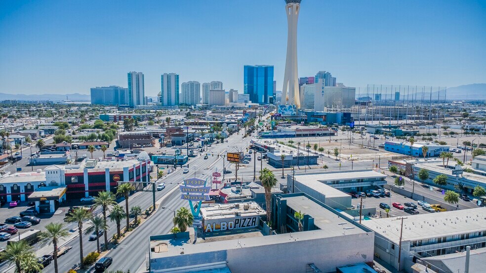 1508 S Las Vegas Blvd, Las Vegas, NV à vendre - Photo de l’immeuble – Image 2 sur 8
