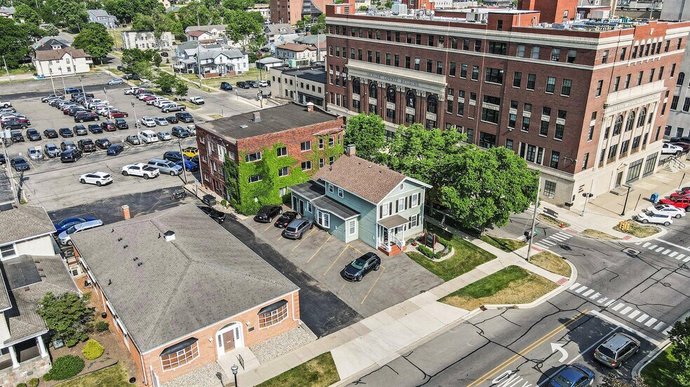 400 S Jackson St, Jackson, MI à vendre - Aérien – Image 2 sur 13