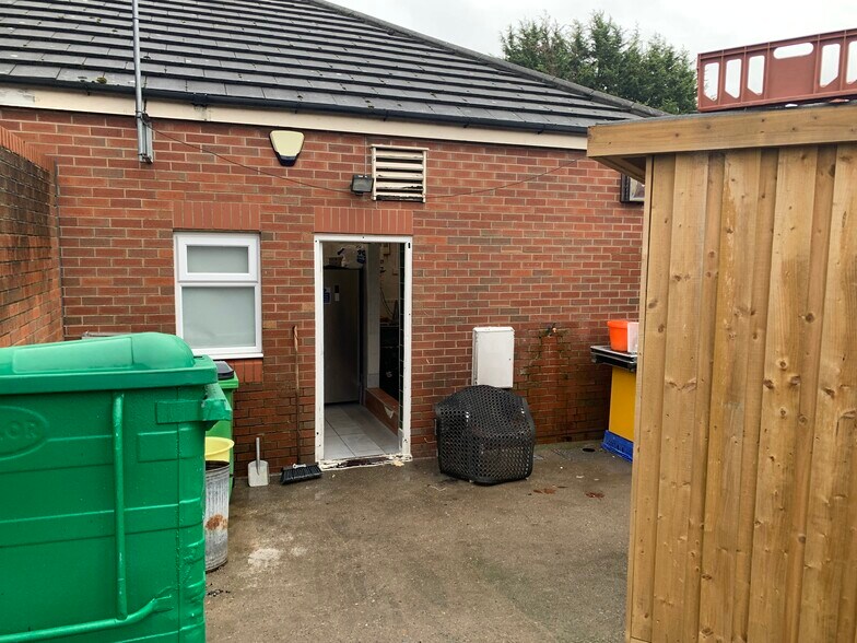 67 Grantley Dr, Harrogate à vendre - Photo de l’immeuble – Image 2 sur 6