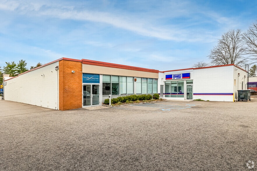 560 Walt Whitman Rd, Melville, NY à louer - Photo de l’immeuble – Image 3 sur 3