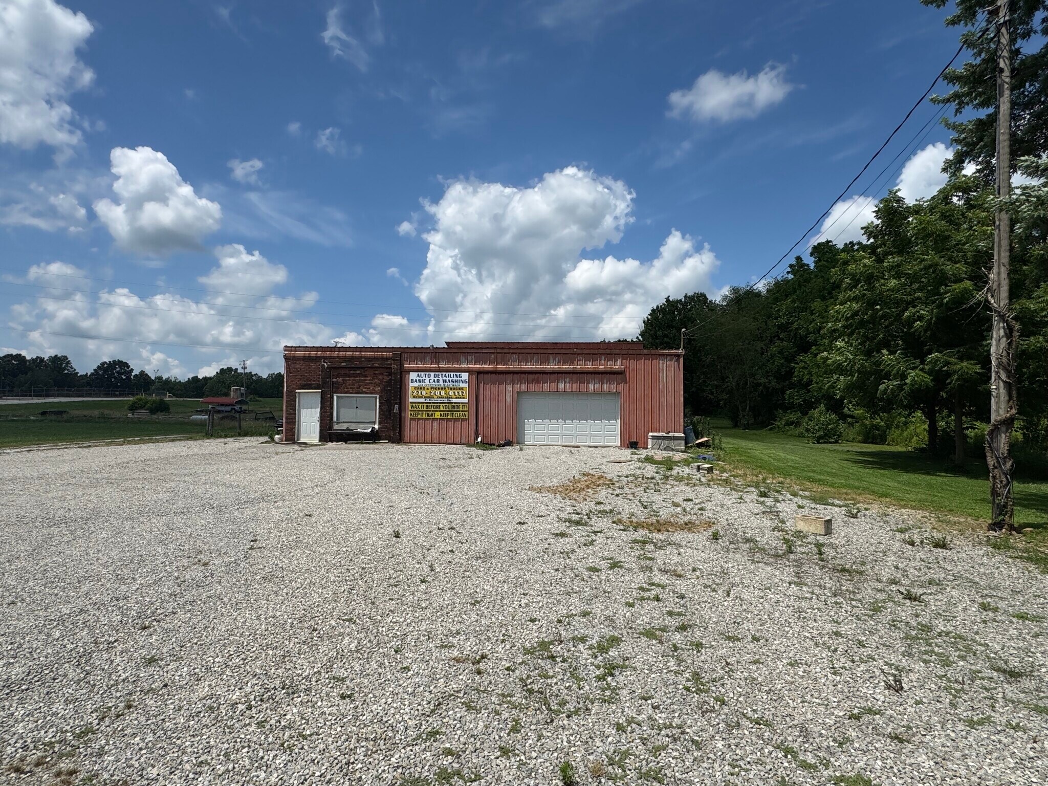 529 W Main St, Leitchfield, KY à vendre Photo de l’immeuble– Image 1 sur 3