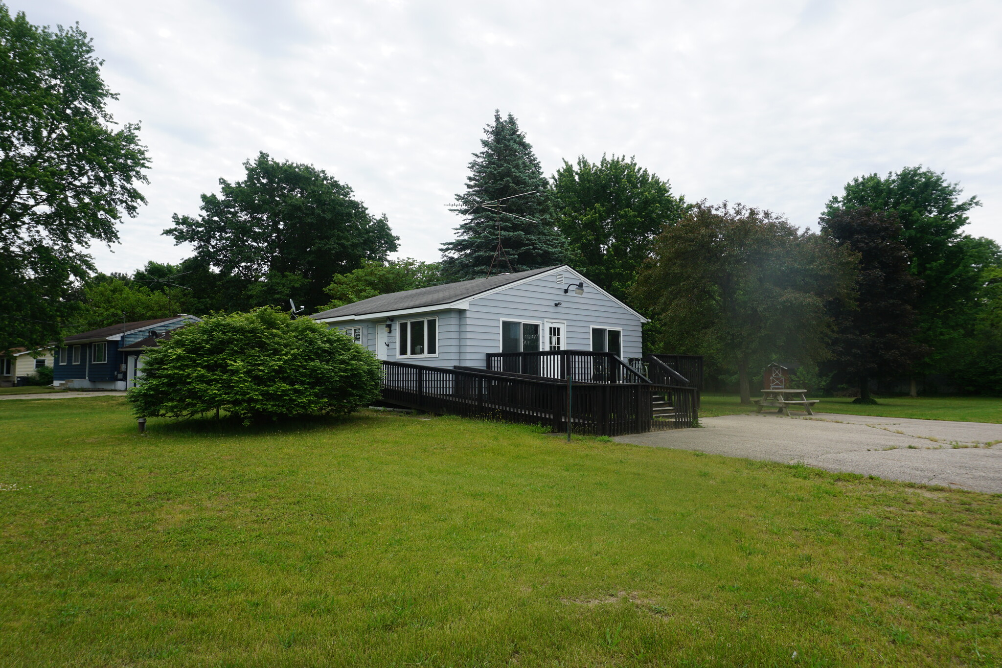 23913 Red Arrow Hwy, Mattawan, MI à vendre Photo de l’immeuble– Image 1 sur 4