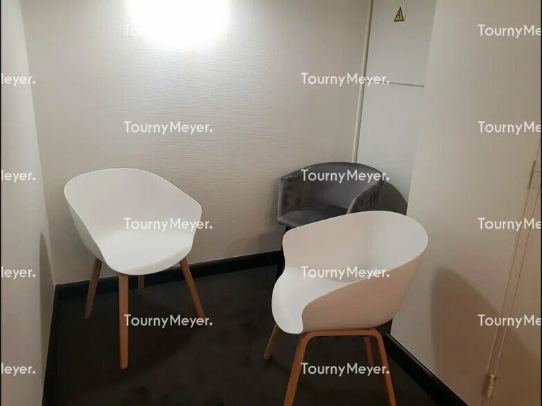 27 Rue De La Parcheminerie, Rennes à louer - Photo de l’immeuble – Image 3 sur 4