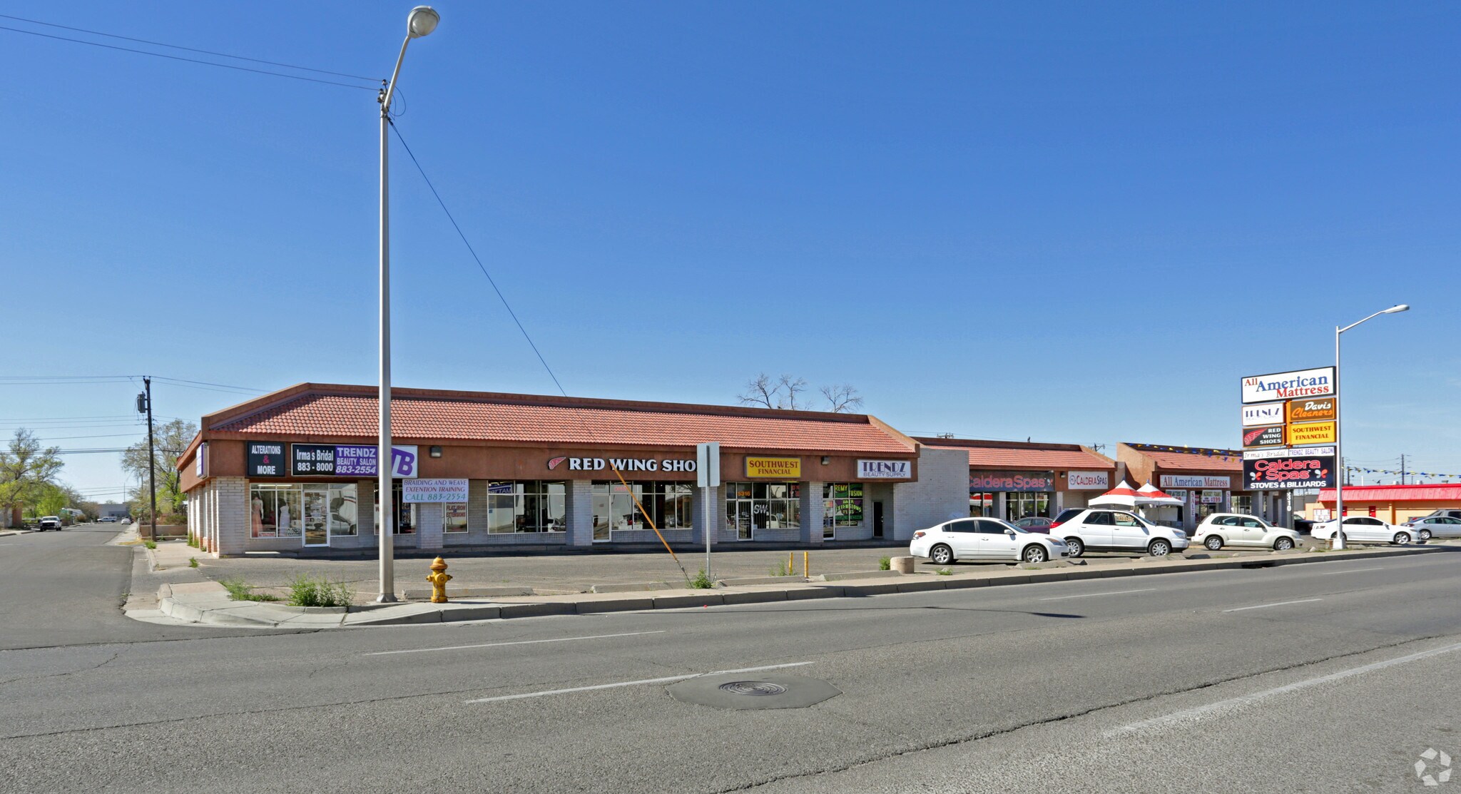 5300-5320 Menaul Blvd NE, Albuquerque, NM à louer Photo principale– Image 1 sur 6