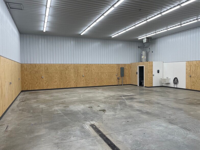 3862 Norrie Dr, New Franken, WI à louer - Photo de l’immeuble – Image 2 sur 54