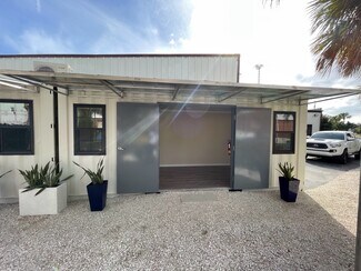 Plus de détails pour 1975 3rd Ave S, Saint Petersburg, FL - Bureau/Local commercial à louer