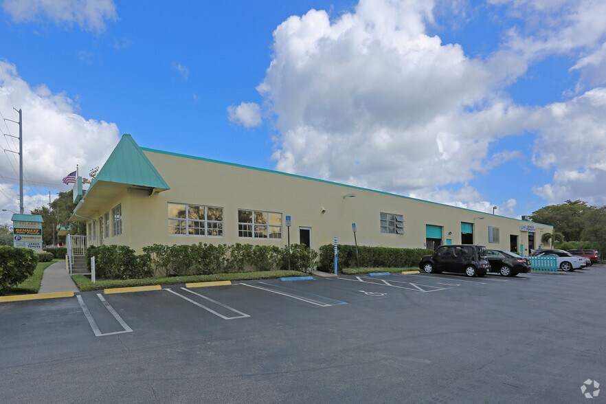 125-145 S Congress Ave, Delray Beach, FL à louer - Photo de l’immeuble – Image 3 sur 5