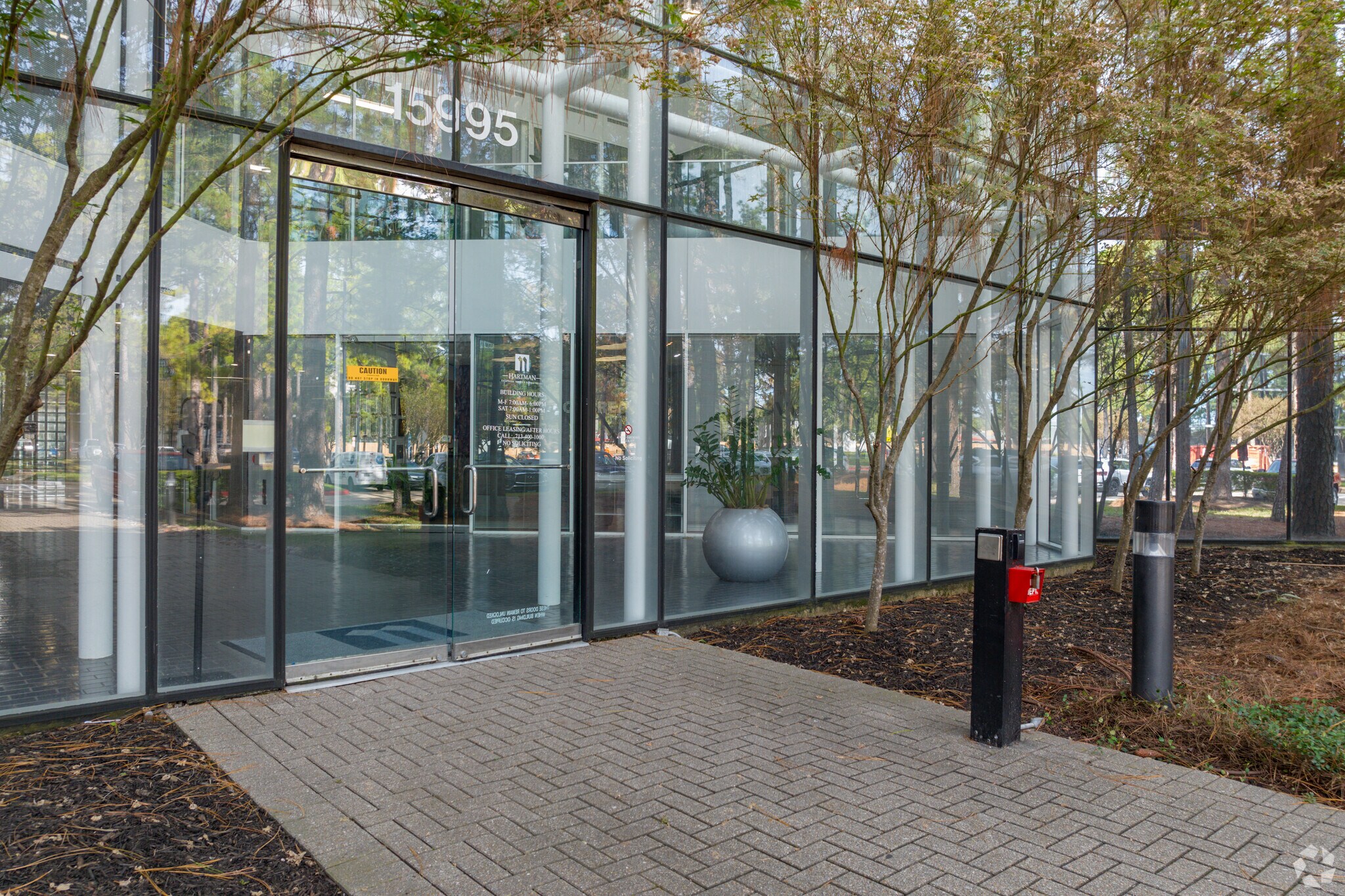 15995 N Barkers Landing Rd, Houston, TX à louer Photo principale– Image 1 sur 16