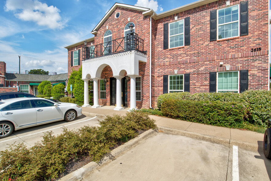 2615 E Southlake Blvd, Southlake, TX à louer - Photo de l’immeuble – Image 3 sur 20