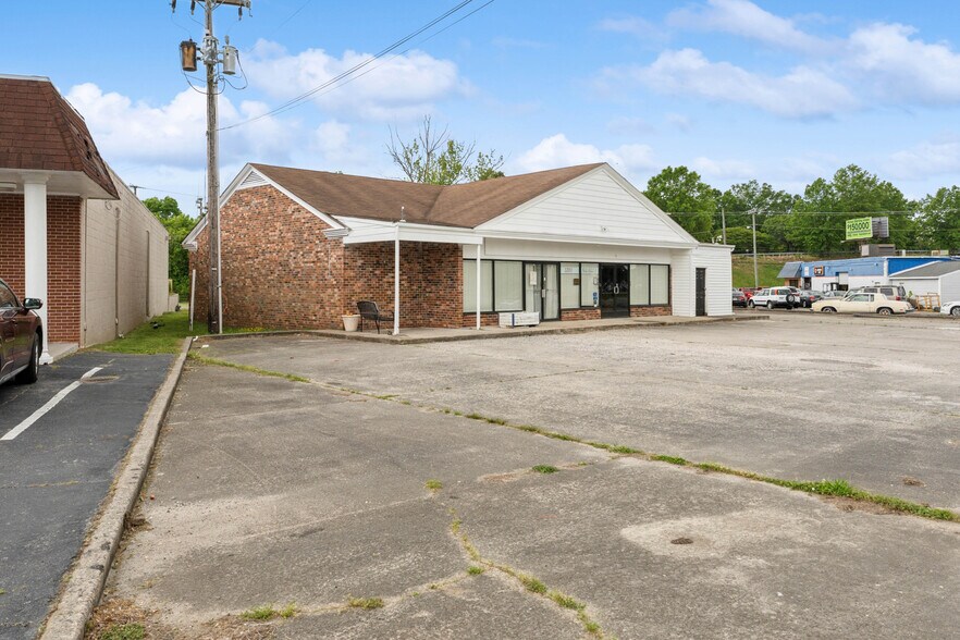 3701 E River Rd, Petersburg, VA à vendre - Photo de l’immeuble – Image 2 sur 30