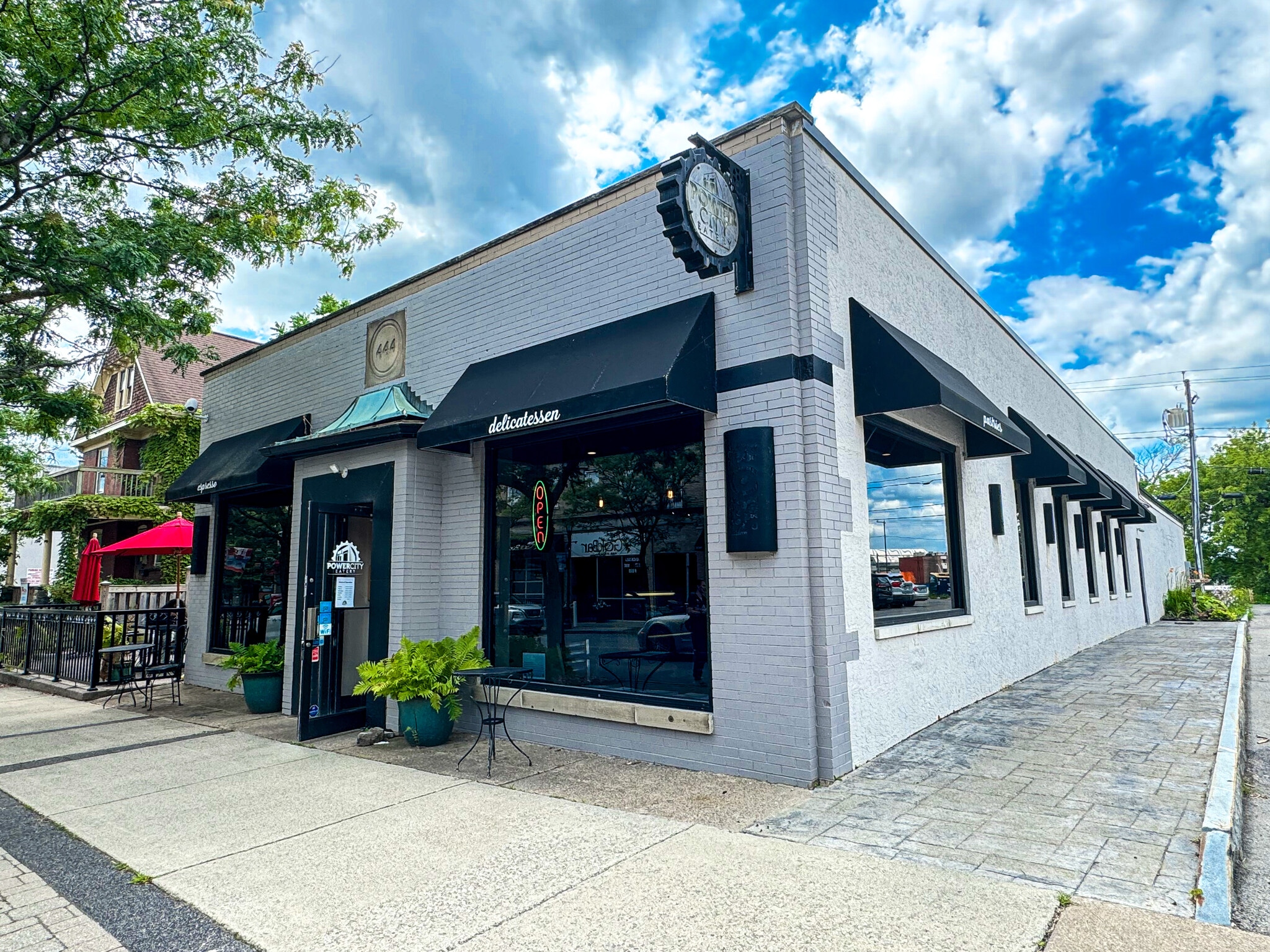 444 3rd St, Niagara Falls, NY à louer Photo principale– Image 1 sur 12