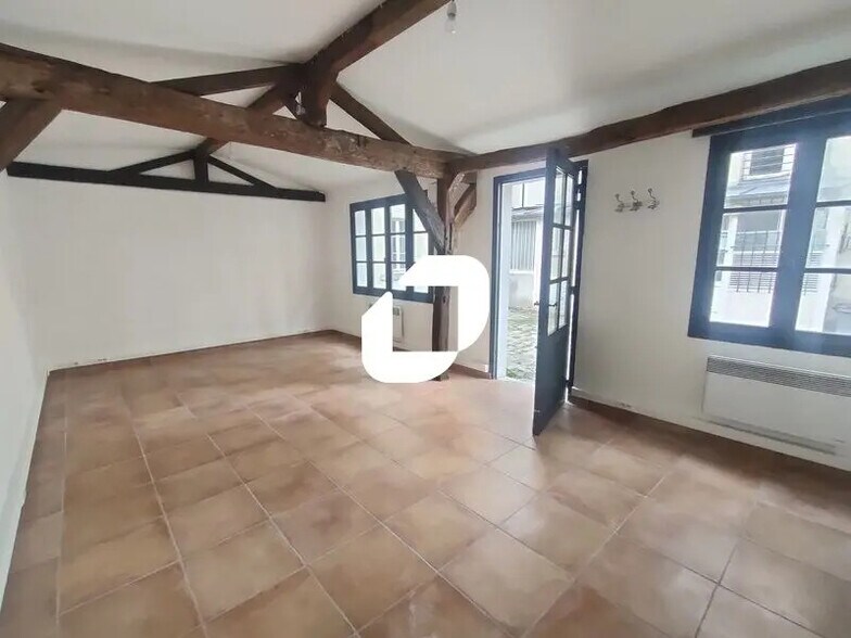 Bureau dans Versailles à louer - Photo de l’immeuble – Image 2 sur 7