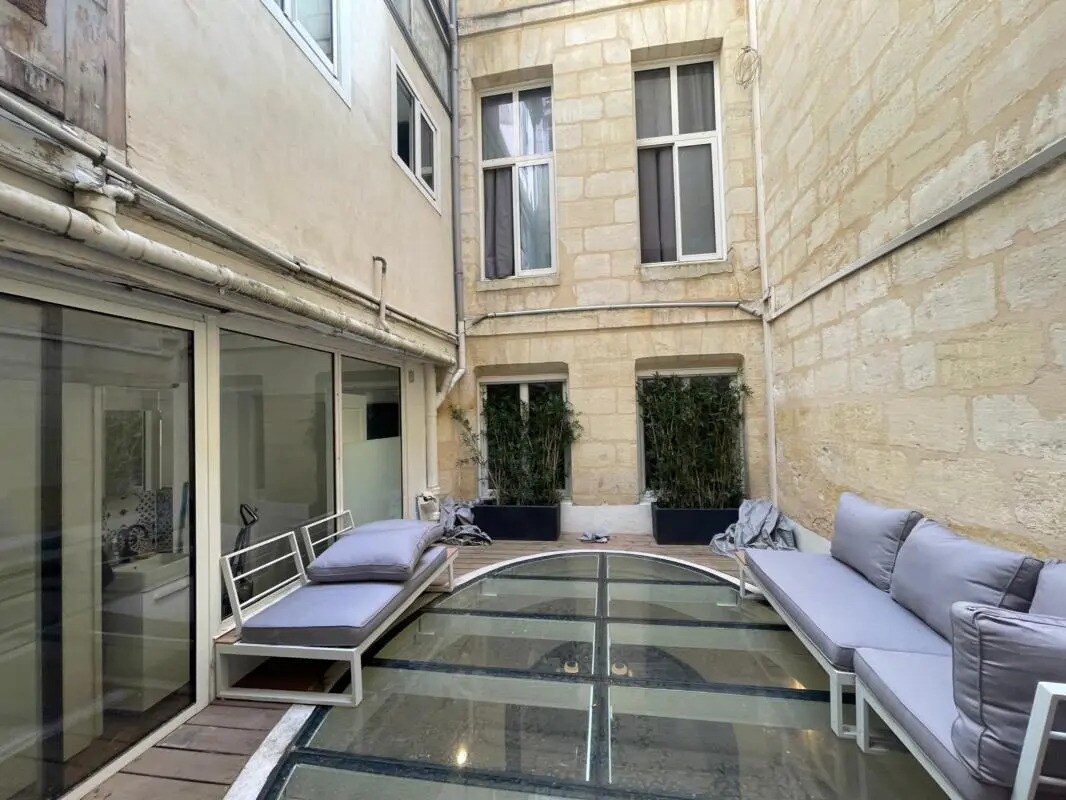 Bureau dans Bordeaux à vendre Photo de l’immeuble– Image 1 sur 8