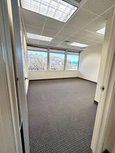 3700 Campus Dr, Newport Beach, CA à louer Photo intérieure– Image 1 sur 13