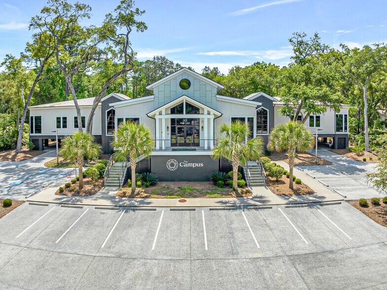 10 Park Ln, Hilton Head Island, SC à vendre - Photo de l’immeuble – Image 1 sur 58