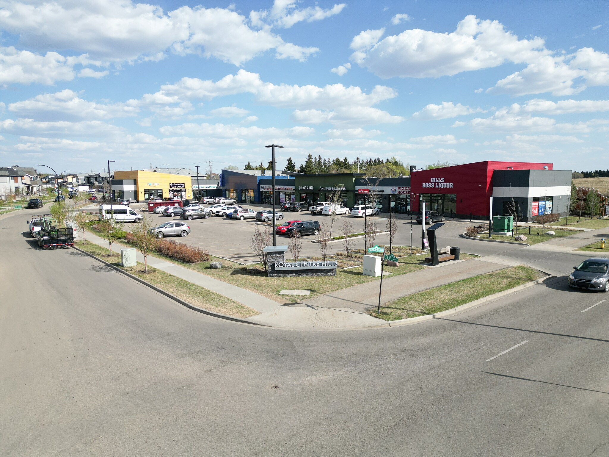 3723B 8 Av SW, Edmonton, AB à louer Photo de l’immeuble– Image 1 sur 9