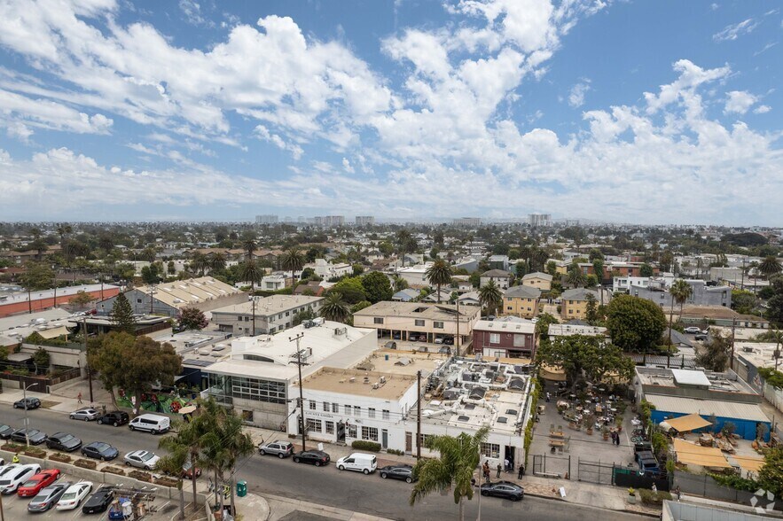 320-324 Sunset Ave, Venice, CA à louer - Aérien – Image 3 sur 6