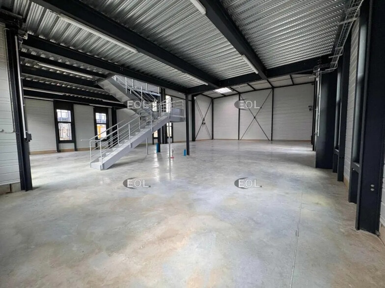 Local d'activités dans Serris à vendre - Photo intérieure – Image 3 sur 4