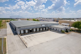 3194 N Interstate 35, New Braunfels, TX à louer Photo intérieure– Image 1 sur 17