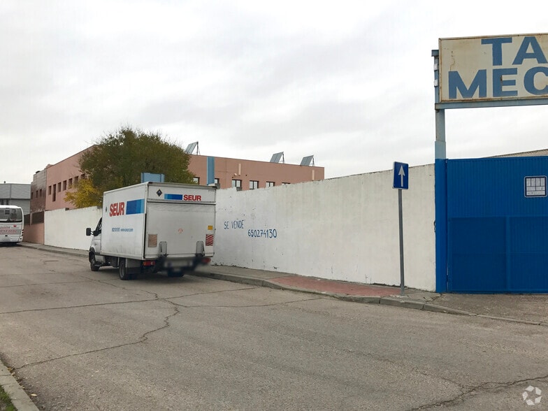 Camino de Coslada, 40, Madrid, Madrid à louer - Photo de l’immeuble – Image 2 sur 3