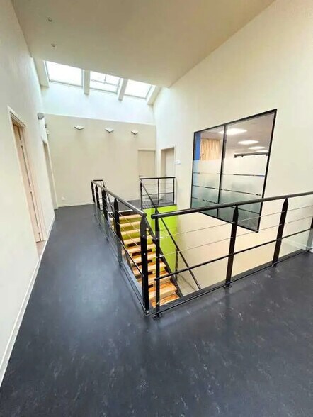 Bureau dans Wambrechies à louer - Photo intérieure – Image 2 sur 5