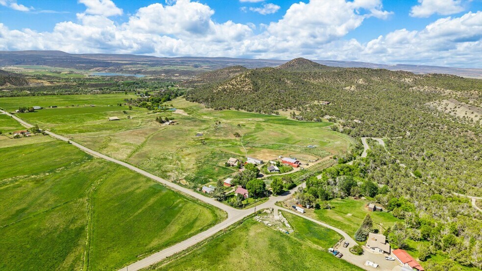 41990 Cottonwood Creek Rd, Crawford, CO à vendre - Photo de l’immeuble – Image 1 sur 75