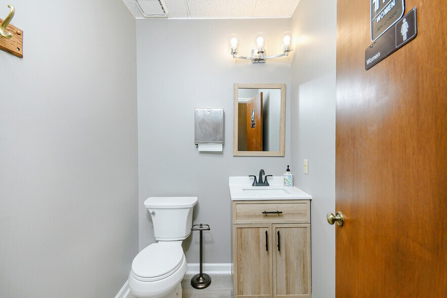 3084 Mercer University Dr, Chamblee, GA à vendre - Photo de l’immeuble – Image 2 sur 24