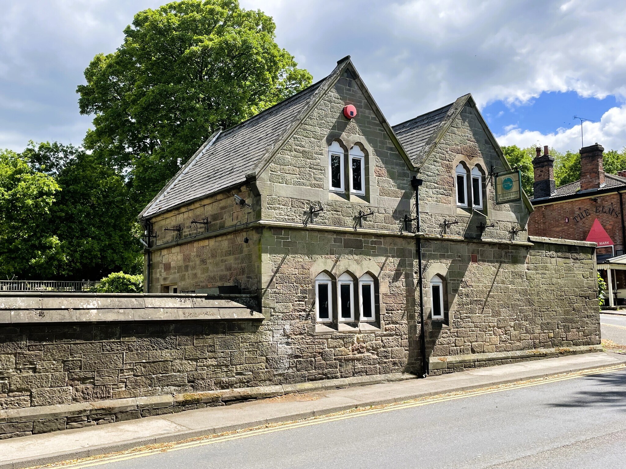 Elms Lodge, Stapenhill Road, Burton On Trent à louer Photo principale– Image 1 sur 1