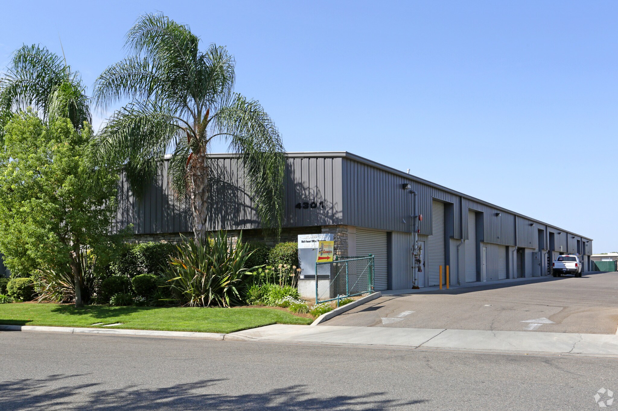 4301 N Selland Ave, Fresno, CA à louer Photo principale– Image 1 sur 4