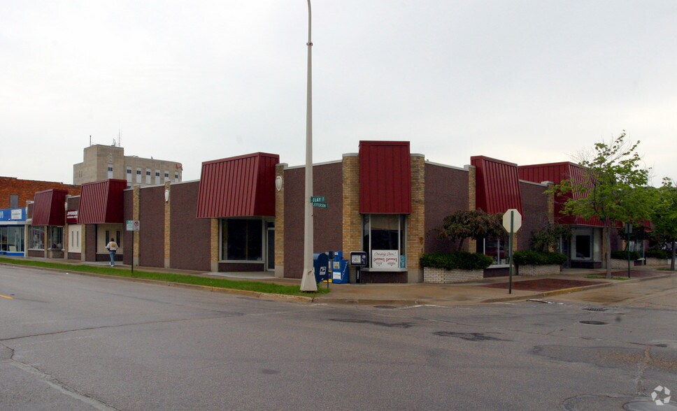 878-880 Jefferson St, Muskegon, MI à louer - Photo de l’immeuble – Image 2 sur 4