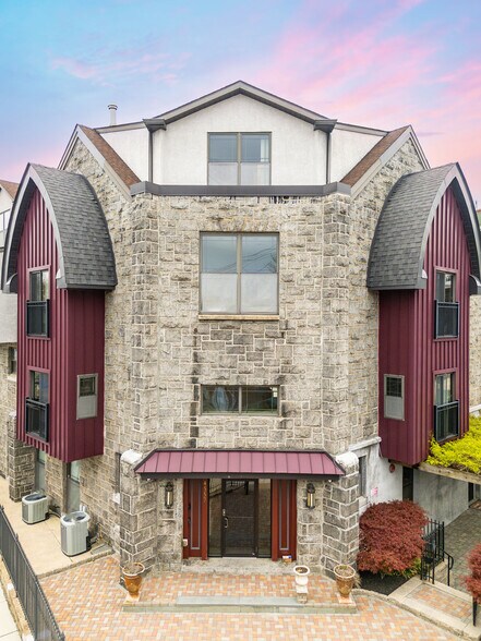4557 Manayunk Ave, Philadelphia, PA à vendre - Photo de l’immeuble – Image 3 sur 76