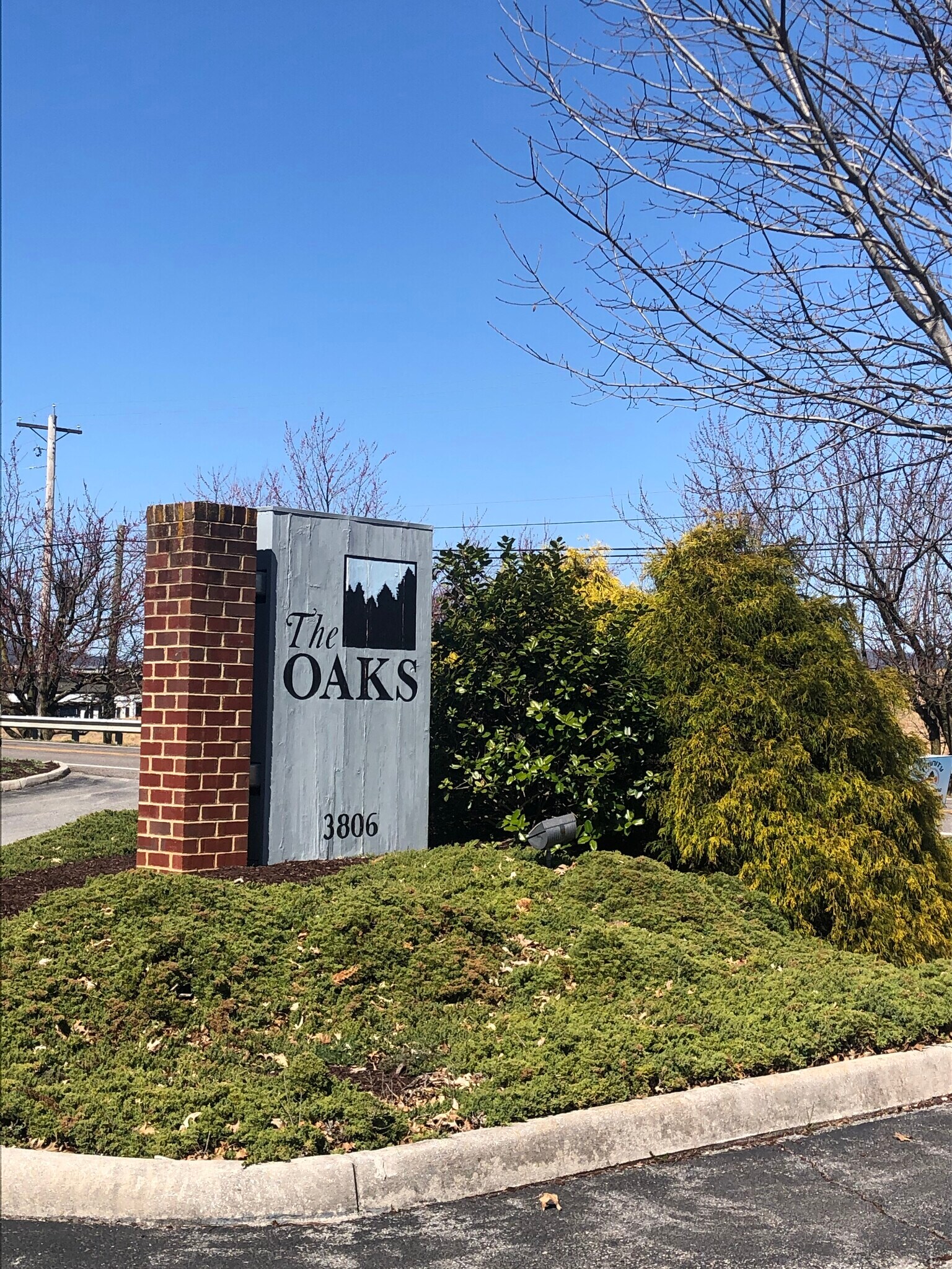 3826 Thirlane Rd NW, Roanoke, VA à louer Photo principale– Image 1 sur 6