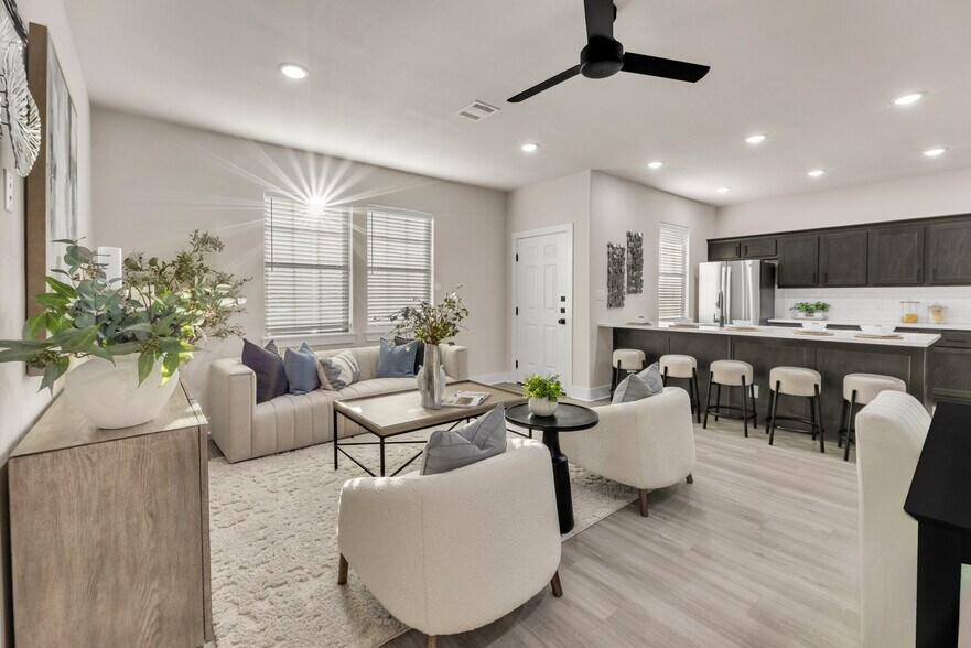 4042 Gunner Trl, College Station, TX à vendre - Photo principale – Image 1 sur 37