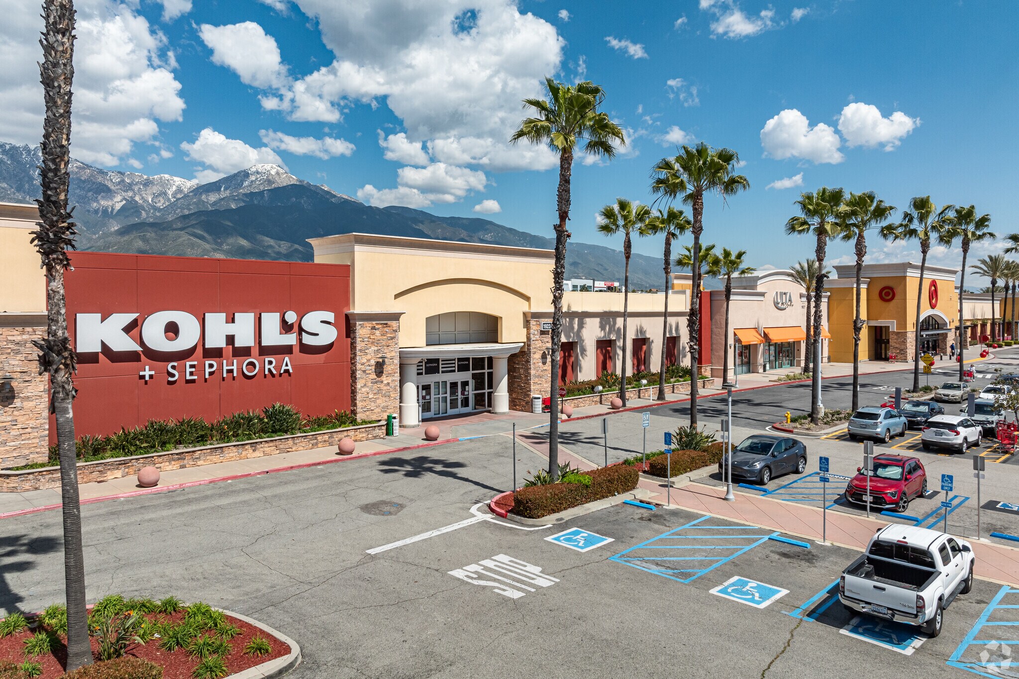 1931-1941 Campus Ave, Upland, CA à louer Photo principale– Image 1 sur 7