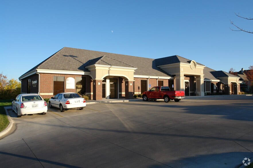 10333 E 21ST St N, Wichita, KS à louer - Photo principale – Image 1 sur 10