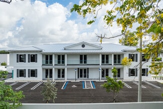 Plus de détails pour 5620 SW 67th Ave, South Miami, FL - Bureau à vendre