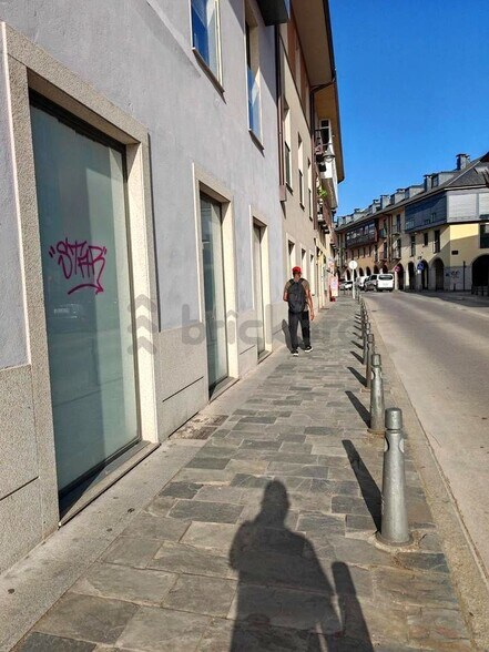 Local commercial dans Ponferrada, León à louer - Photo de l’immeuble – Image 3 sur 6