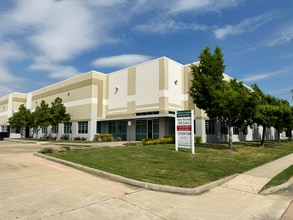 13770 Hollister Dr, Houston, TX à louer Photo intérieure– Image 1 sur 3