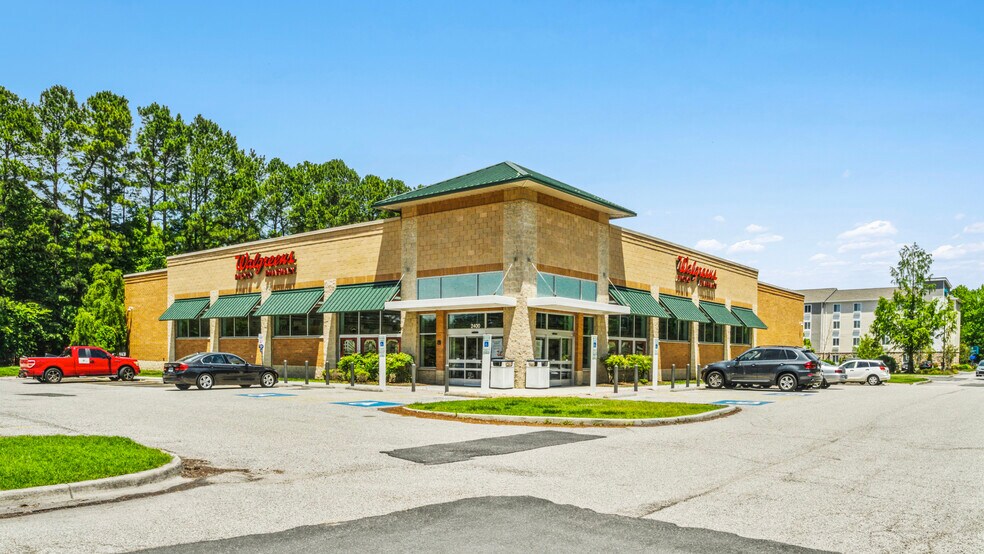 2400 George Washington Memorial Hwy, Yorktown, VA à vendre - Photo de l’immeuble – Image 3 sur 8