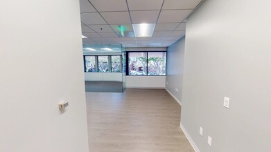 11999 San Vicente Blvd, Los Angeles, CA à louer Photo intérieure– Image 1 sur 2
