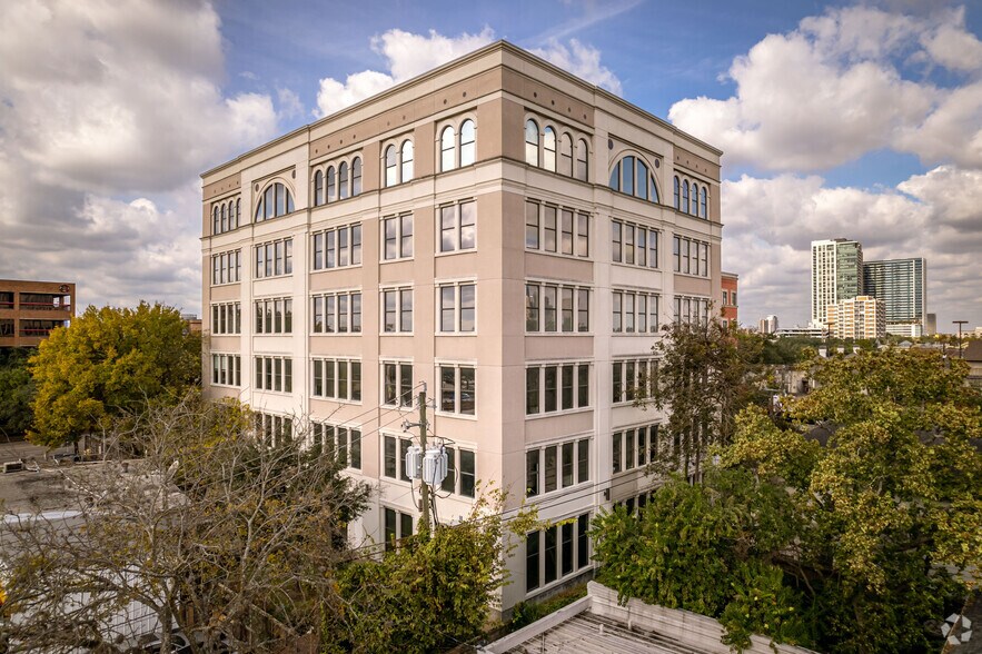 4203 Montrose Blvd, Houston, TX à louer - Photo principale – Image 1 sur 8