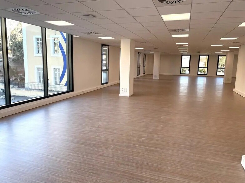 Bureau dans Montpellier à louer - Photo de l’immeuble – Image 2 sur 5