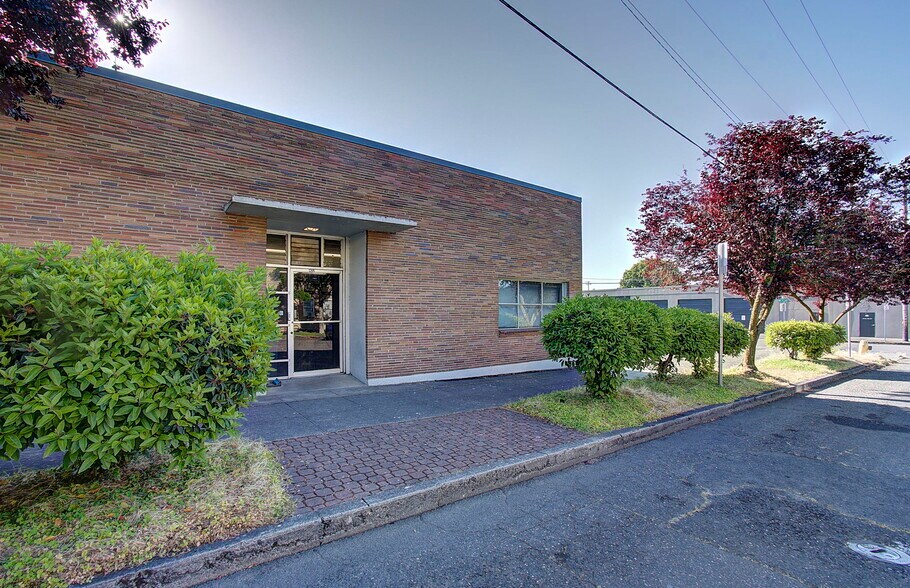 1205 Ingalls St, Vancouver, WA à vendre - Photo de l’immeuble – Image 1 sur 15