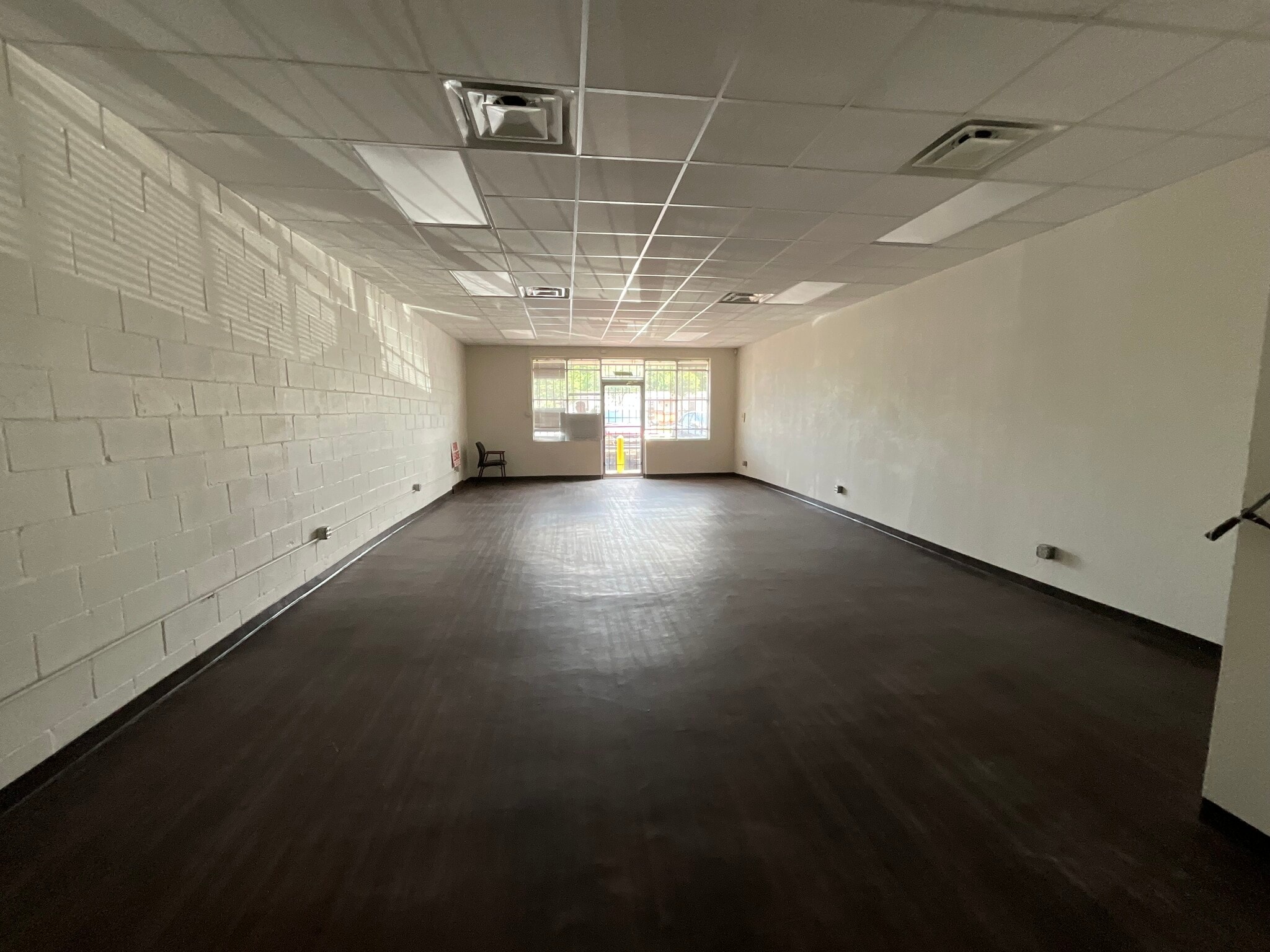 6515 Tidwell Rd, Houston, TX à louer Photo de l’immeuble– Image 1 sur 2