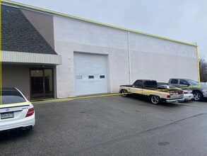 319 Westtown Rd, West Chester, PA à louer Photo de l’immeuble– Image 2 sur 14