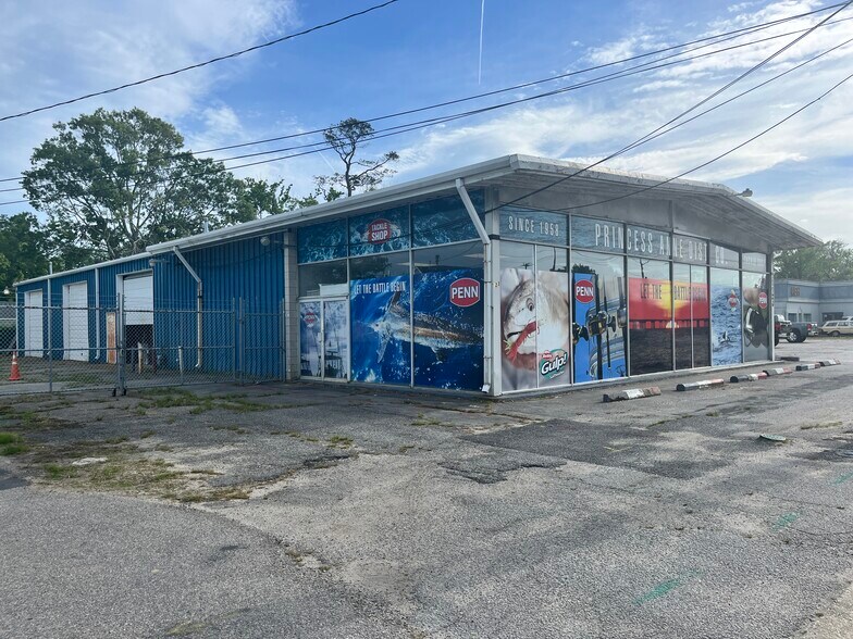623 Virginia Beach Blvd, Virginia Beach, VA à vendre - Photo de l’immeuble – Image 3 sur 11