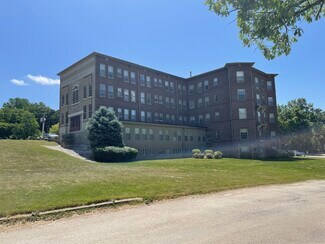 Plus de détails pour 2026 N 3372nd Rd, Ottawa, IL - Local d'activités à louer