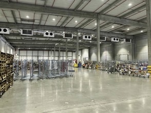 Local d’activités dans Corbas à louer Photo intérieure– Image 1 sur 1