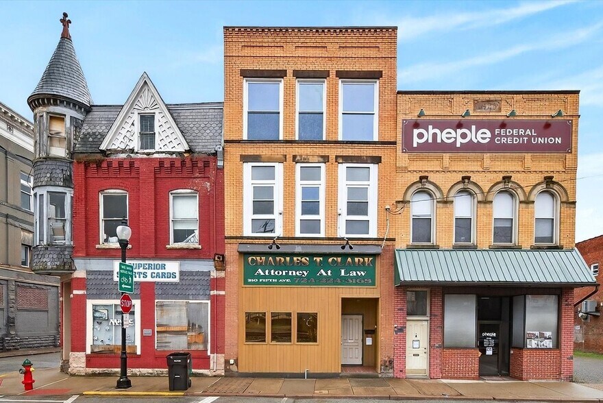 210 E 5th Ave, Tarentum, PA à vendre - Photo de l’immeuble – Image 1 sur 45