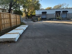 201 Whitsett Rd, Nashville, TN à louer Photo de l’immeuble– Image 2 sur 12